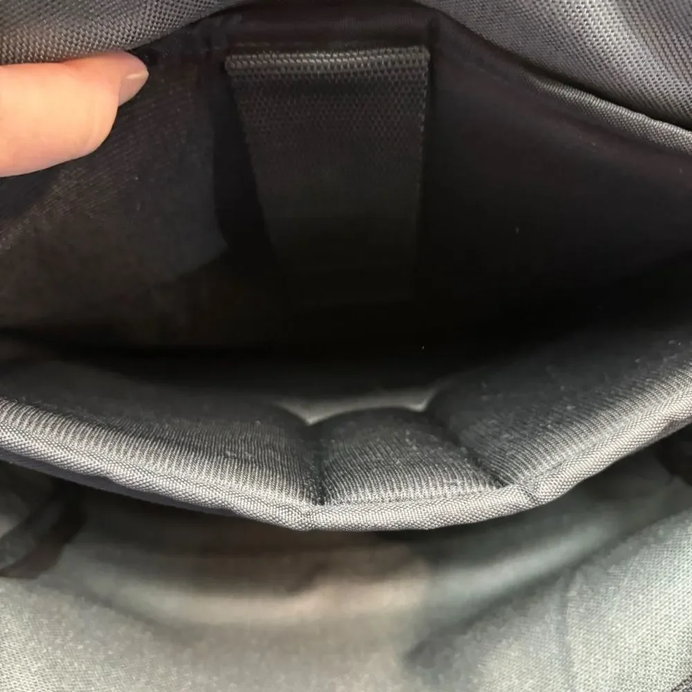 Manhattan Portage Commuter Laptop Bag Messenger Laptop Travel (Grey)